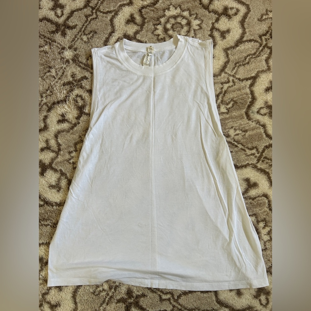 Lululemon White Tank Sz 8
